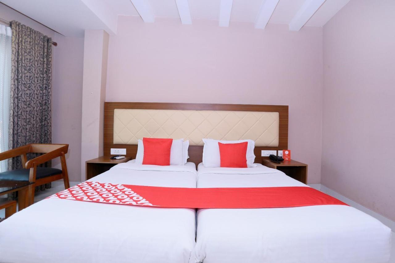 Oyo Flagship 25093 Hotel Thamam Kochi Exteriér fotografie