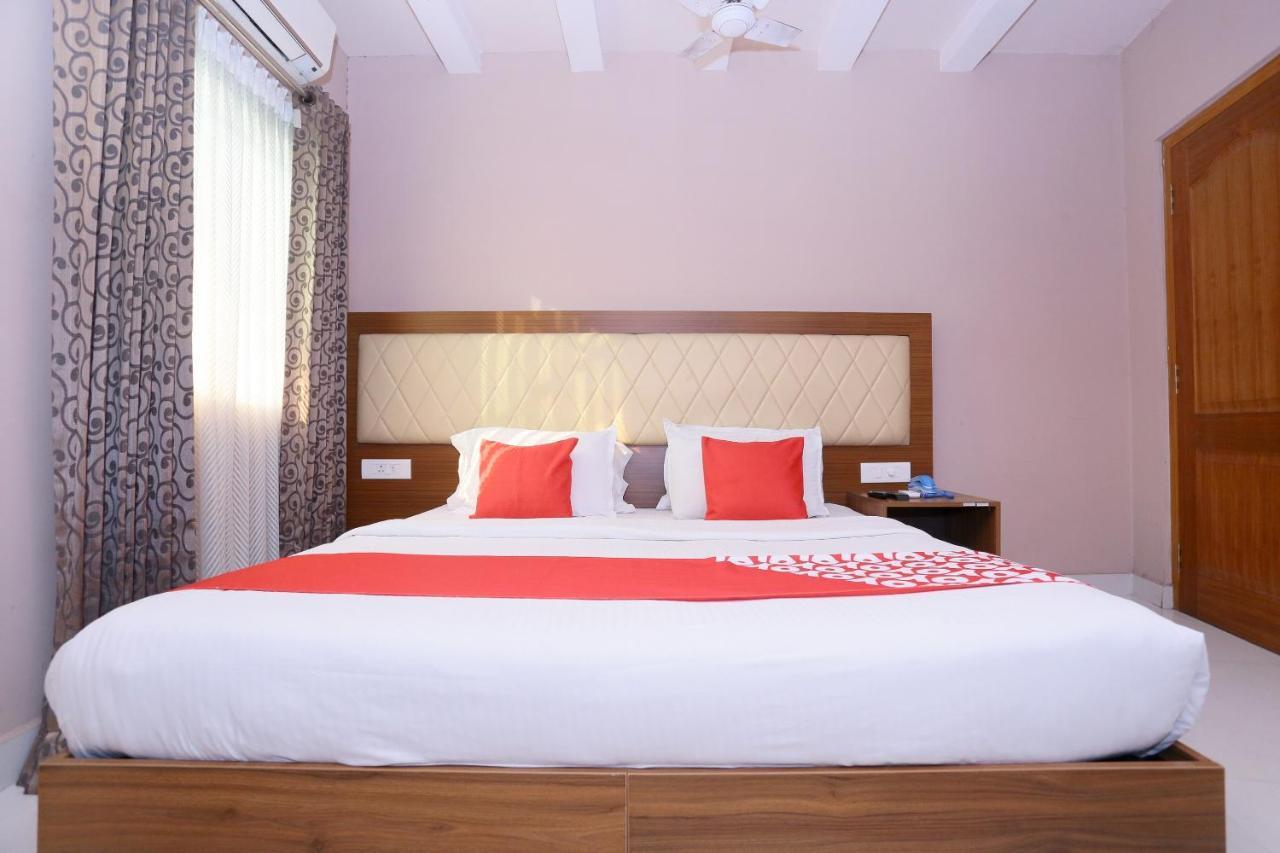 Oyo Flagship 25093 Hotel Thamam Kochi Exteriér fotografie