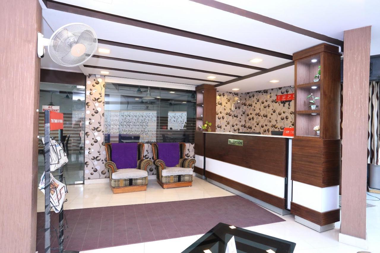 Oyo Flagship 25093 Hotel Thamam Kochi Exteriér fotografie
